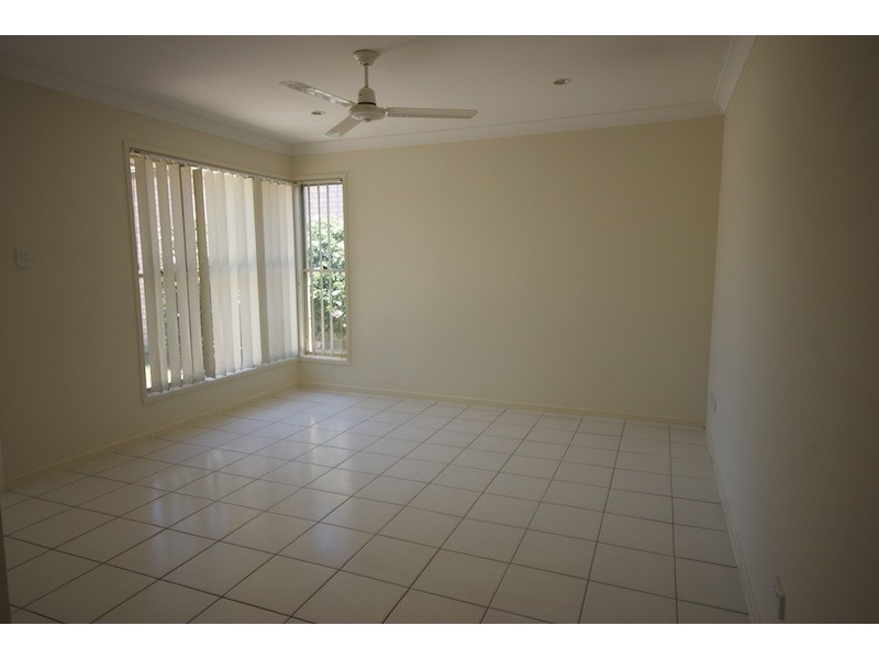 6 Nullarbor Cct, Forest Lake QLD 4078