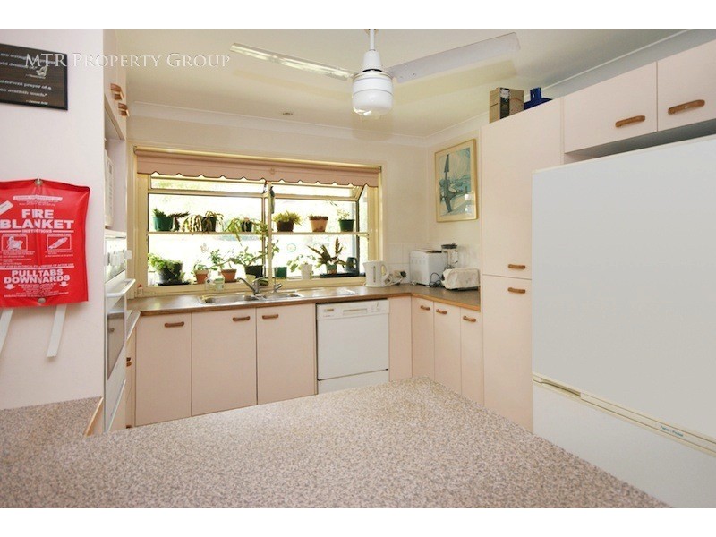 7 Baccata Place, Forest Lake QLD 4078