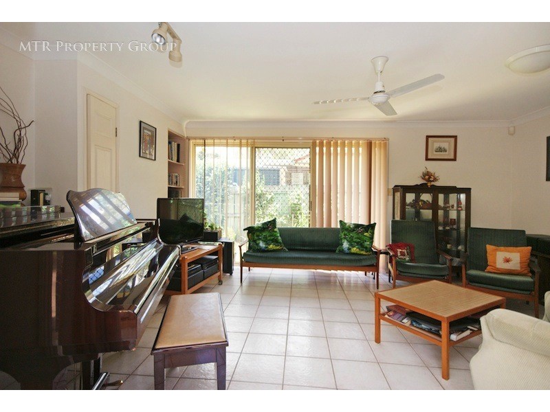 7 Baccata Place, Forest Lake QLD 4078