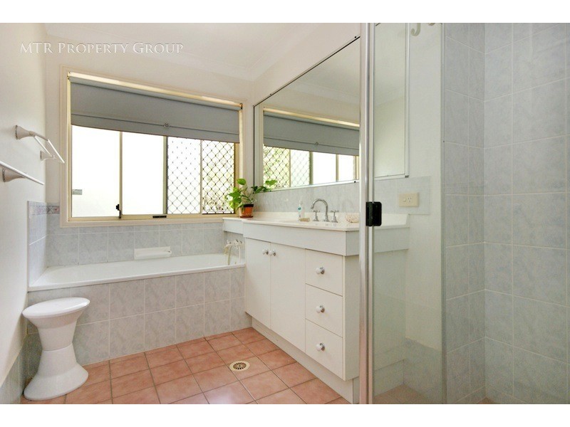 7 Baccata Place, Forest Lake QLD 4078