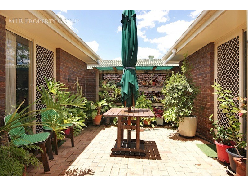 7 Baccata Place, Forest Lake QLD 4078