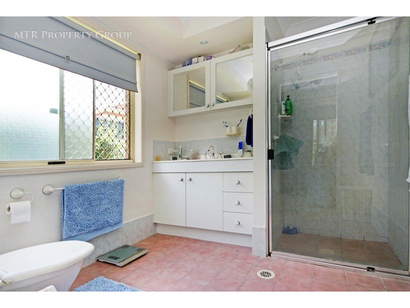 7 Baccata Place, Forest Lake QLD 4078