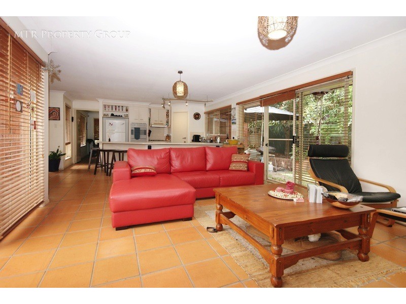 42 Rimu Crescent, Forest Lake QLD 4078