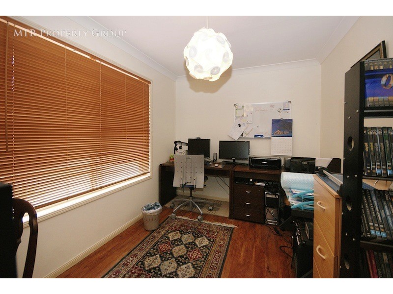 42 Rimu Crescent, Forest Lake QLD 4078