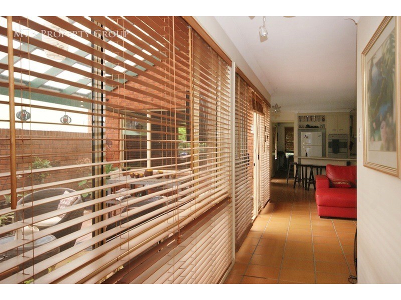 42 Rimu Crescent, Forest Lake QLD 4078