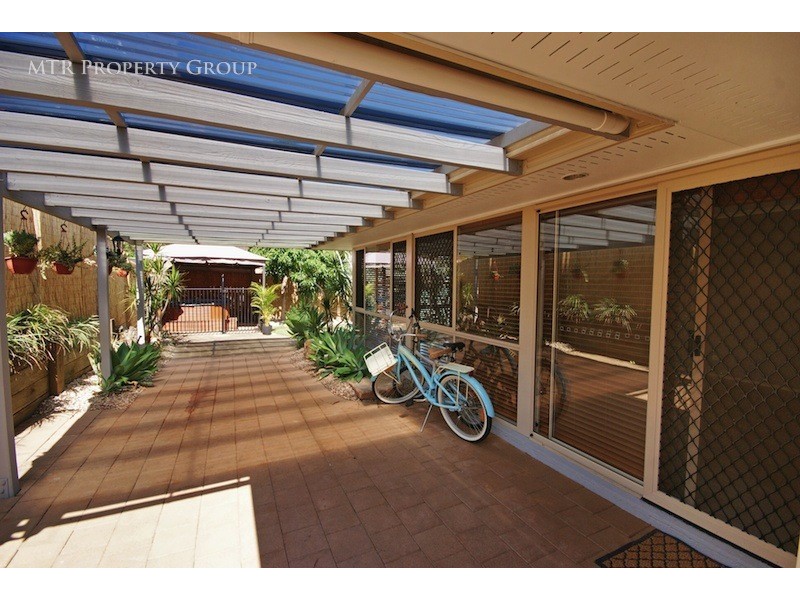 8 Burke Place, Forest Lake QLD 4078