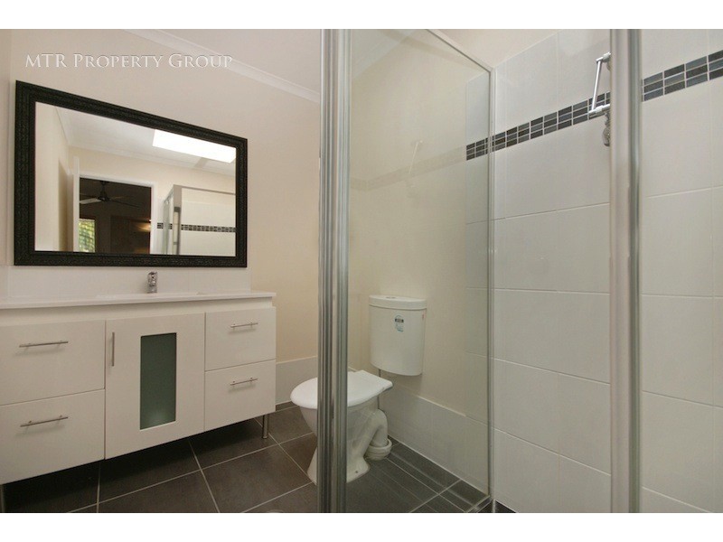 8 Burke Place, Forest Lake QLD 4078