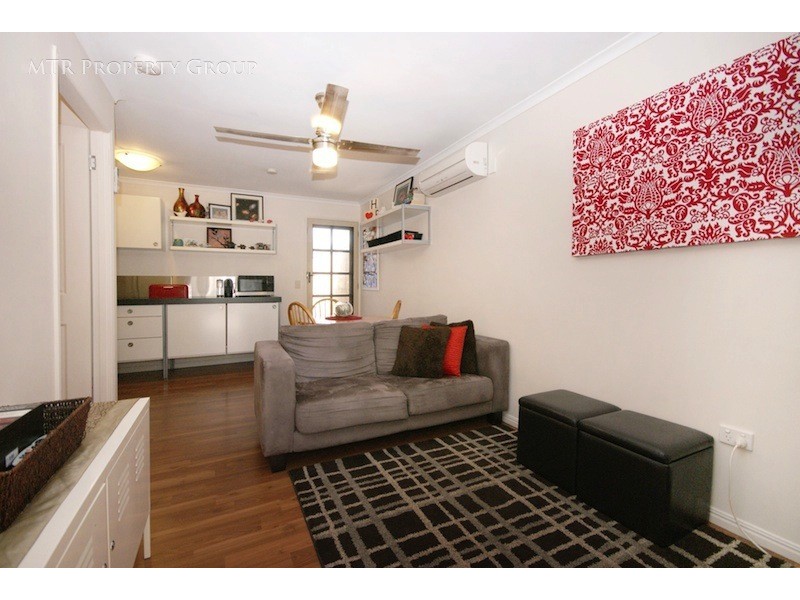 8 Burke Place, Forest Lake QLD 4078