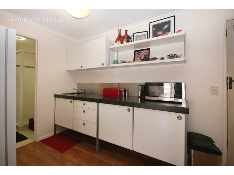 8 Burke Place, Forest Lake QLD 4078