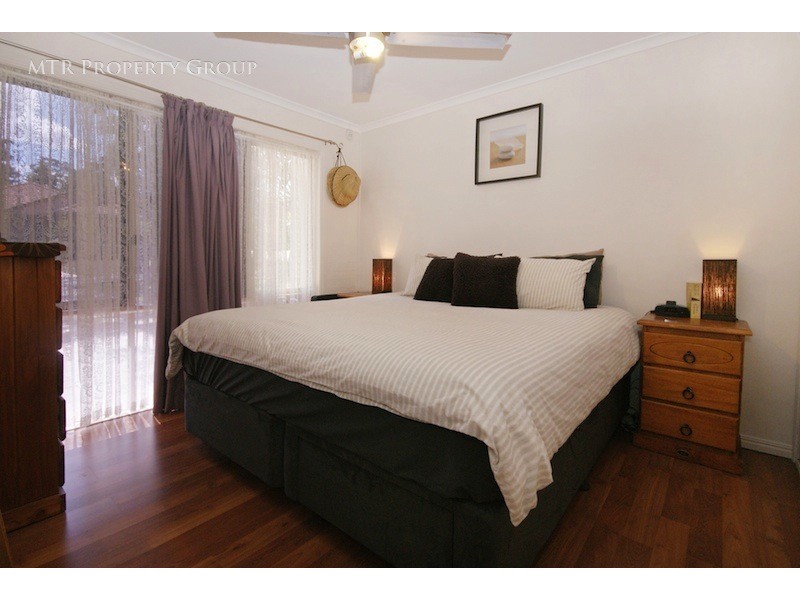 8 Burke Place, Forest Lake QLD 4078