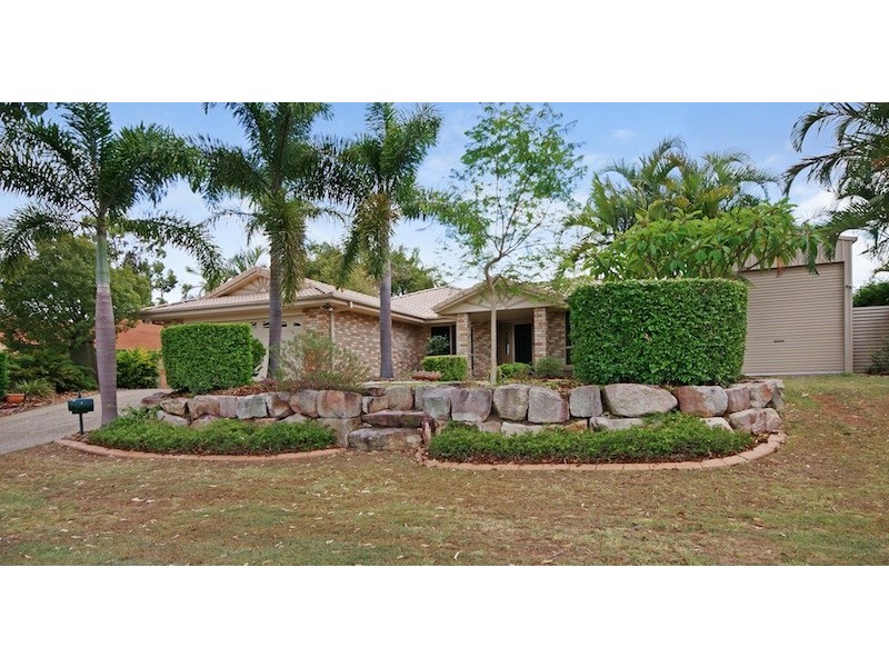 4 Yarraman Place, Forest Lake QLD 4078