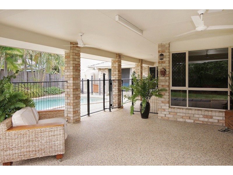 4 Yarraman Place, Forest Lake QLD 4078
