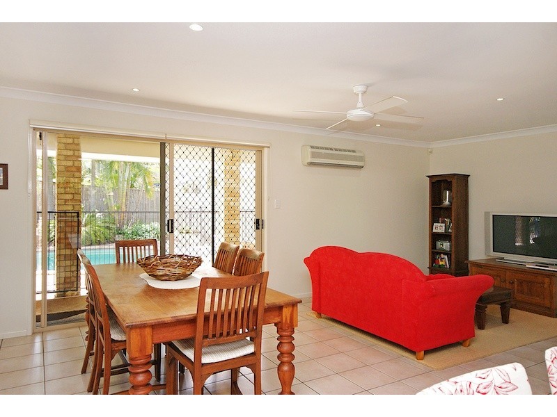 4 Yarraman Place, Forest Lake QLD 4078