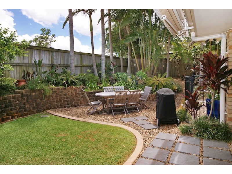 4 Yarraman Place, Forest Lake QLD 4078