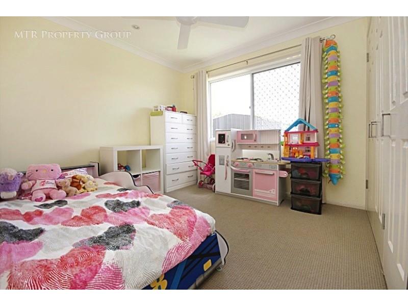 25 Rimu Crescent, Forest Lake QLD 4078