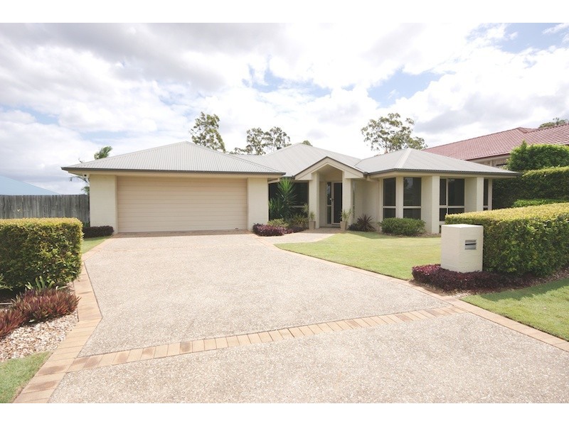 16 Fitzroy Place, Forest Lake QLD 4078