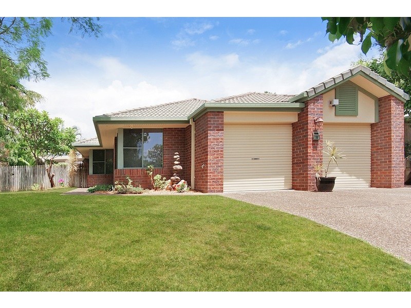 16 Martindale Place, Forest Lake QLD 4078