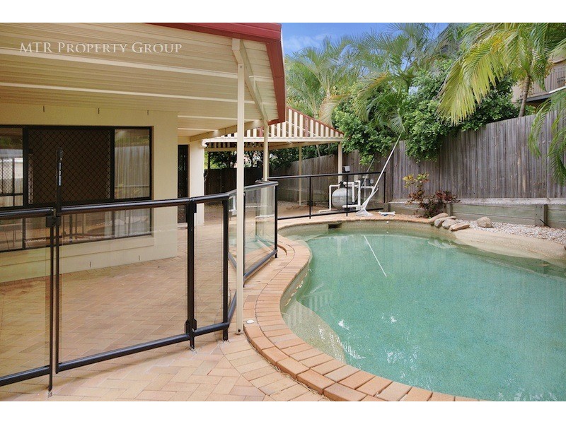 6 Santa Cruz Place, Forest Lake QLD 4078