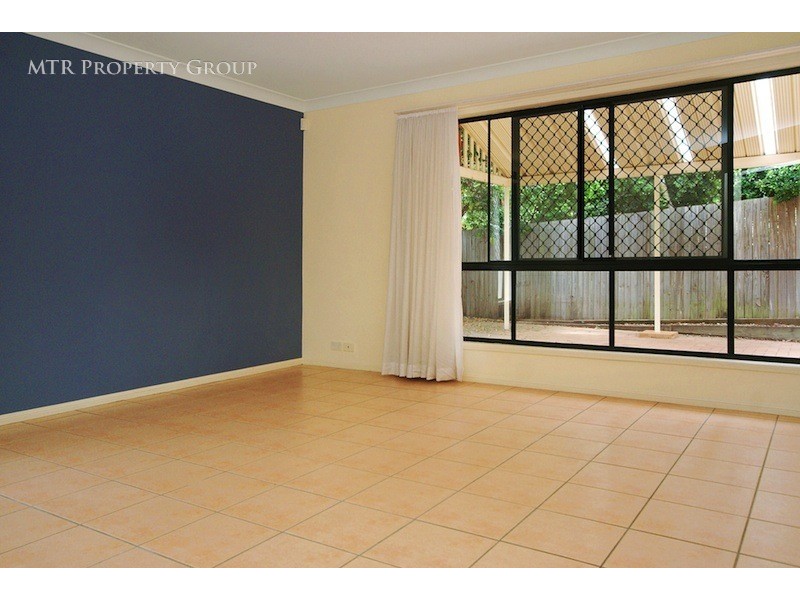 6 Santa Cruz Place, Forest Lake QLD 4078