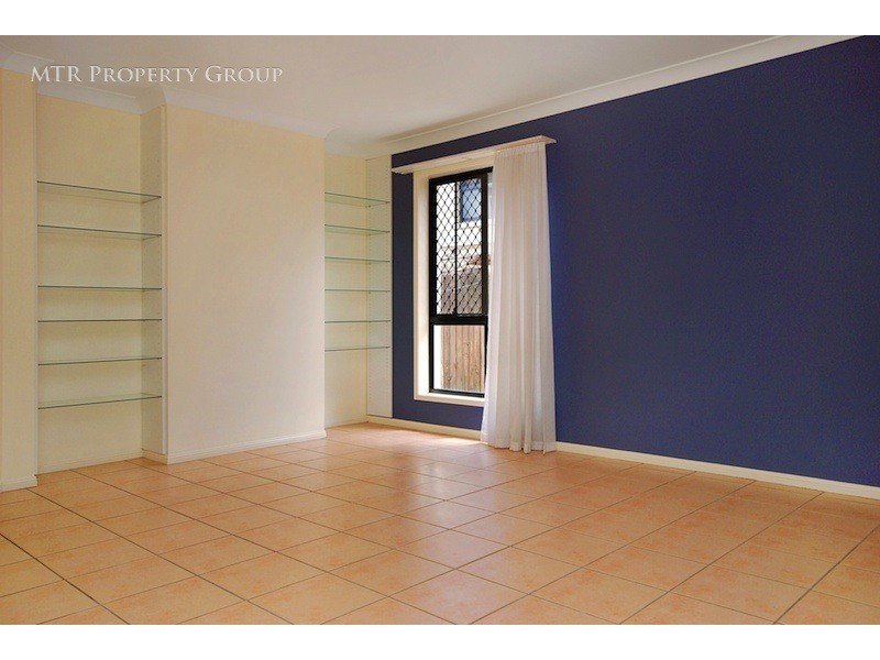 6 Santa Cruz Place, Forest Lake QLD 4078