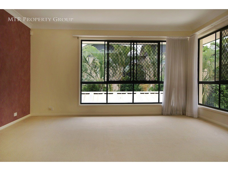 6 Santa Cruz Place, Forest Lake QLD 4078