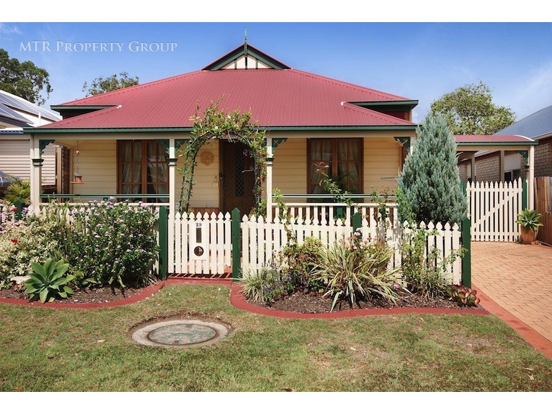 29 Central Street, Forest Lake QLD 4078