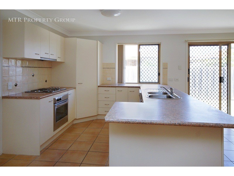 7 Agostino Close, Doolandella QLD 4077