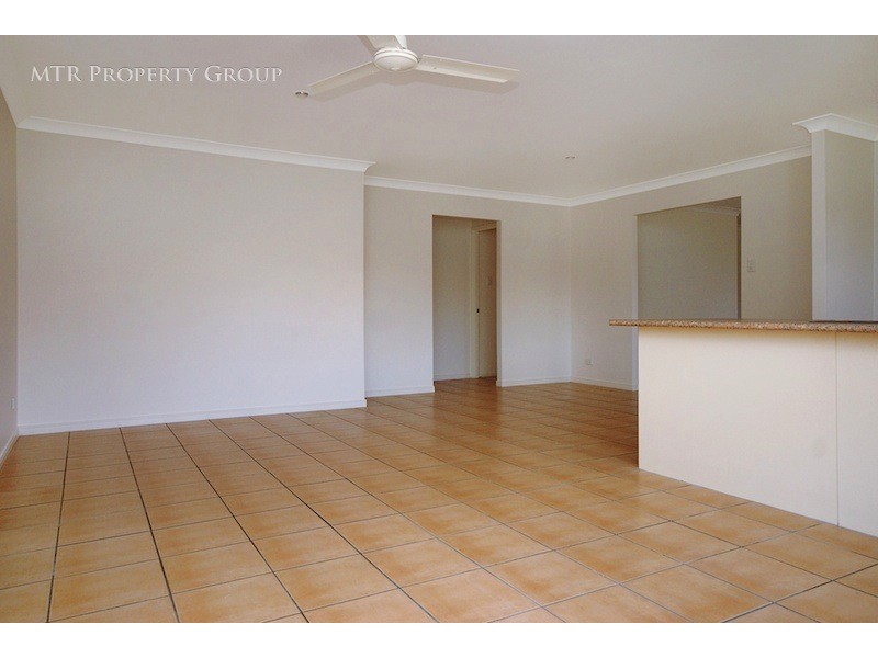 7 Agostino Close, Doolandella QLD 4077