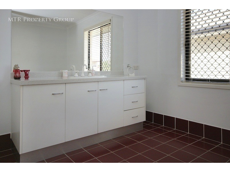 39 Alexandrina Circuit, Forest Lake QLD 4078