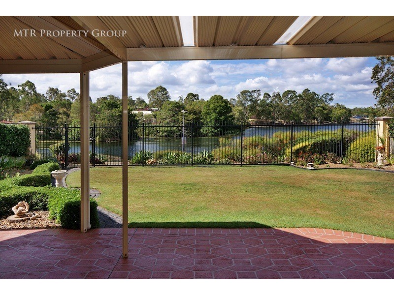 39 Alexandrina Circuit, Forest Lake QLD 4078