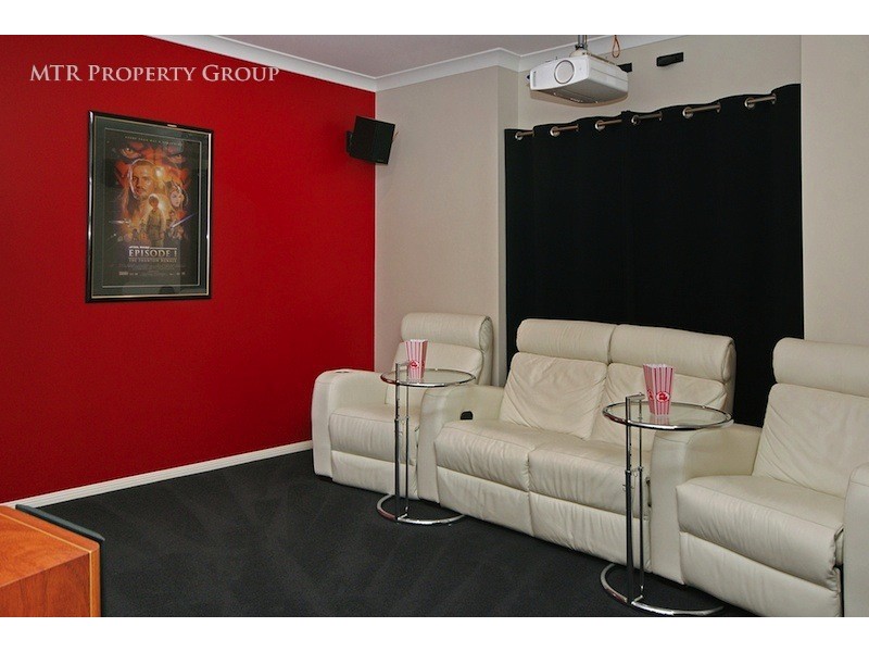 5 Gregory Close, Forest Lake QLD 4078