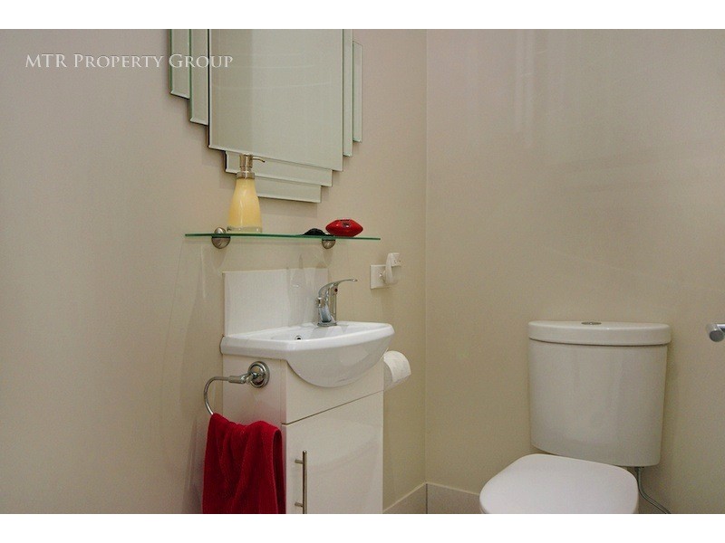 5 Gregory Close, Forest Lake QLD 4078