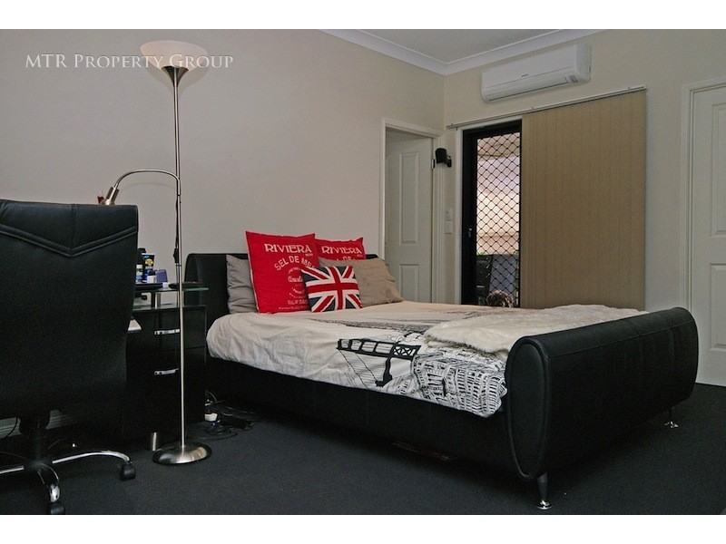 5 Gregory Close, Forest Lake QLD 4078