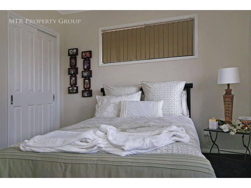 5 Gregory Close, Forest Lake QLD 4078