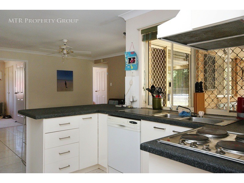 9 Cook Street, Forest Lake QLD 4078