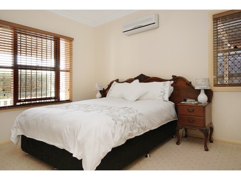 18 Mingela Place, Forest Lake QLD 4078
