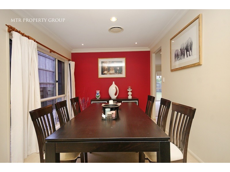 34 Yale Cct, Forest Lake QLD 4078