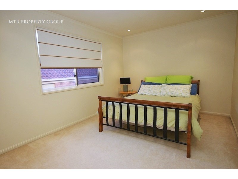 34 Yale Cct, Forest Lake QLD 4078