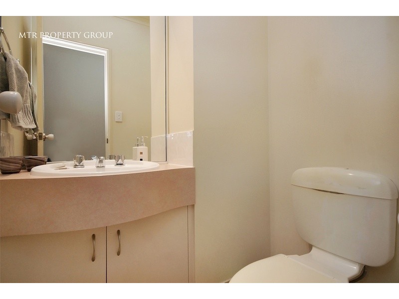 34 Yale Cct, Forest Lake QLD 4078