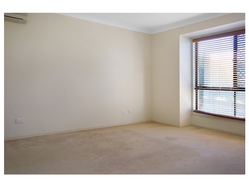 12 Hawthorne Street, Forest Lake QLD 4078