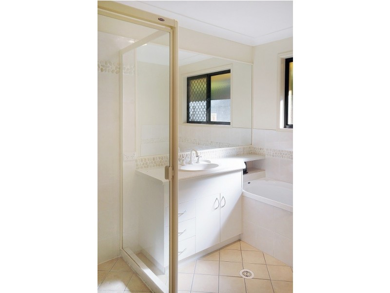 12 Hawthorne Street, Forest Lake QLD 4078