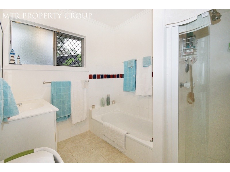 10 Pangela Street, The Gap QLD 4061