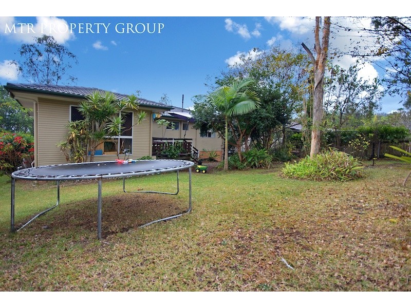 10 Pangela Street, The Gap QLD 4061