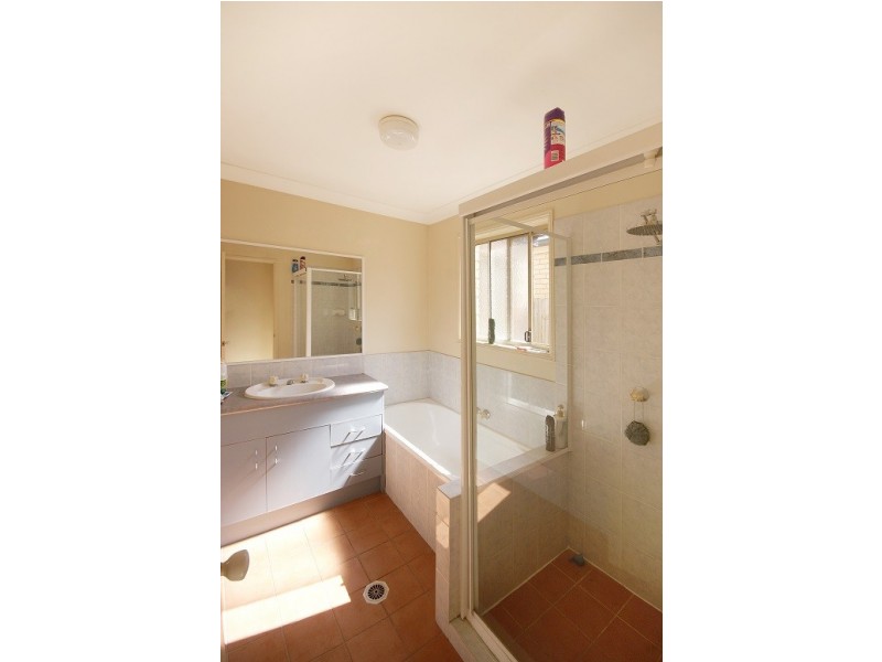 26 Chelsea Place, Forest Lake QLD 4078