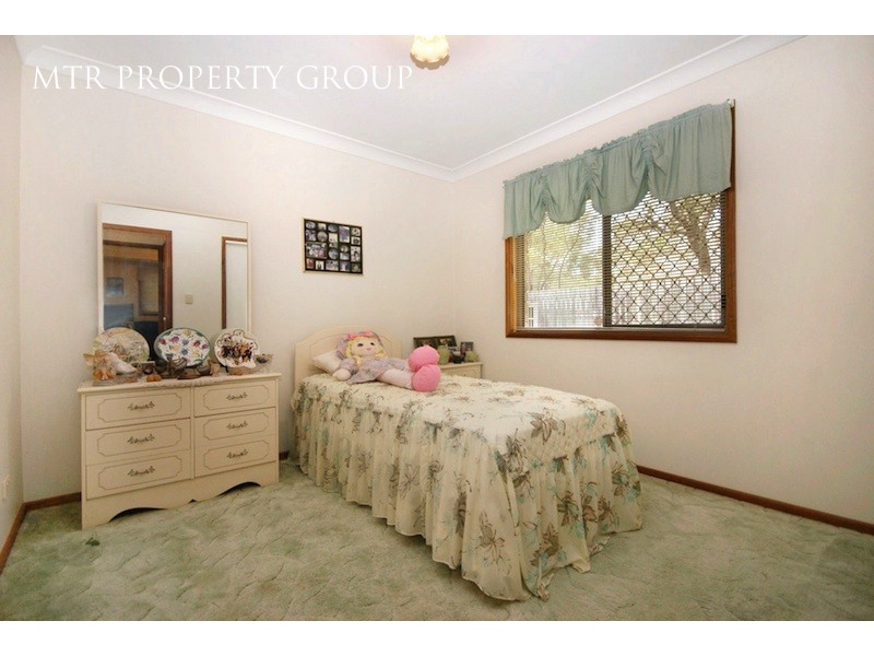 6 Martindale Place, Forest Lake QLD 4078