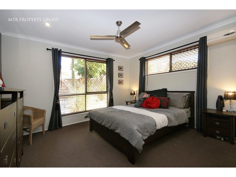 5 Murray Place, Forest Lake QLD 4078