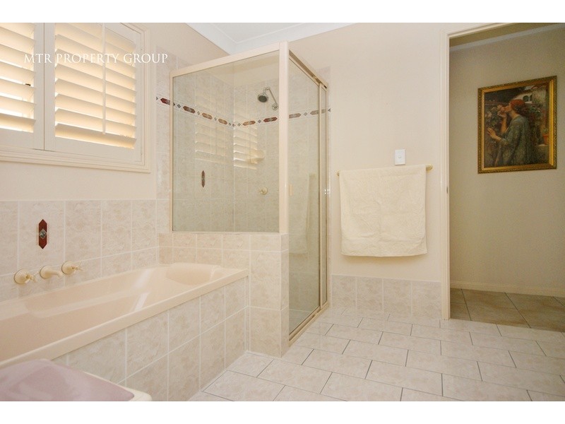 9 Cooroy Street, Forest Lake QLD 4078