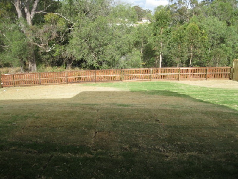 8 Gordon Drive, Upper Coomera QLD 4209