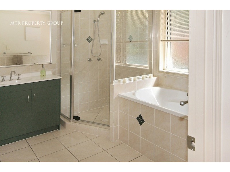 16 Milliken Circuit, Forest Lake QLD 4078