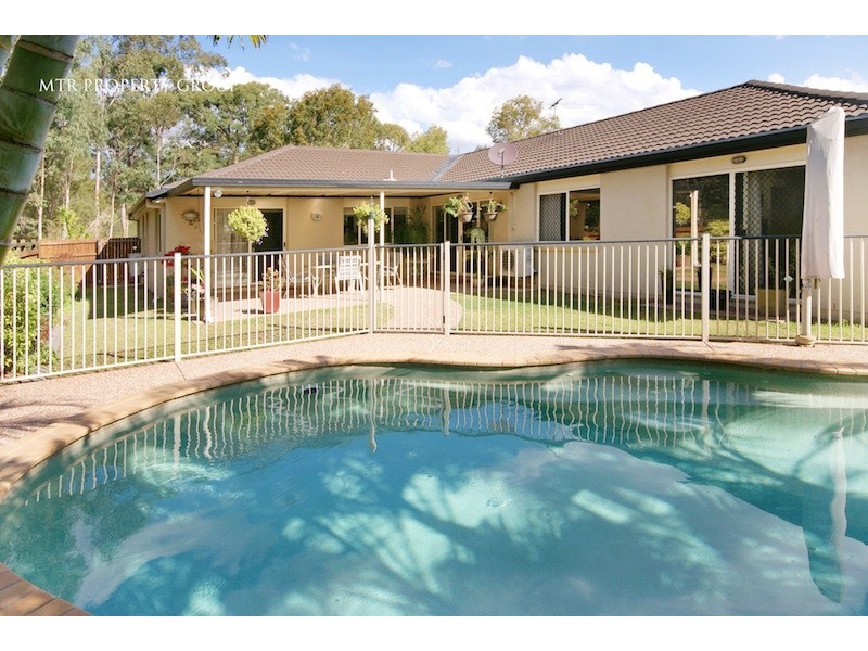 16 Milliken Circuit, Forest Lake QLD 4078